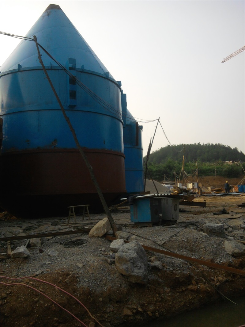 宝湖冶金厂石灰石窑炉制作现场